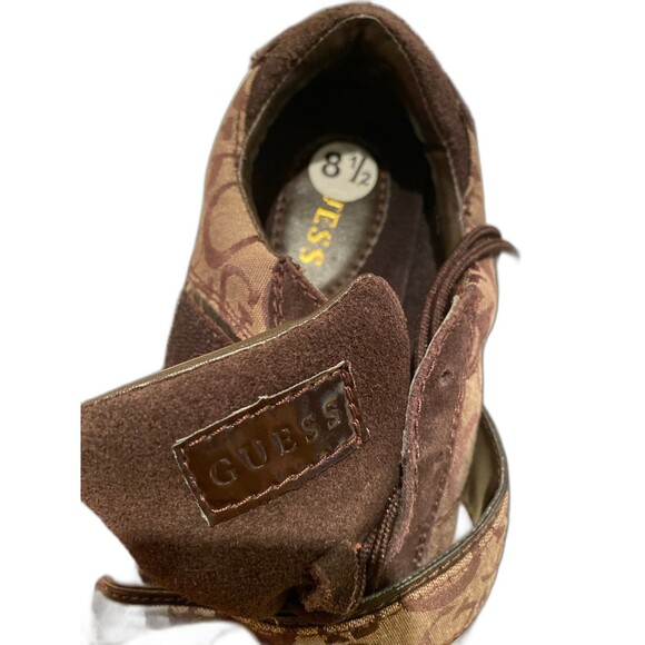 Authentic Guess Sneakers 8.5 Women’s Brown Monogram NWOB  canvas gold accents - Picture 10 of 12